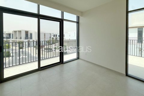 Villa in Arabian Ranches 3, Dubai 4 bedrooms, 301 sq.m. № 44771 - photo 11