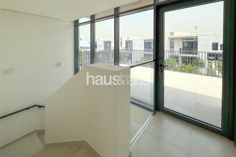 Villa in Arabian Ranches 3, Dubai 4 bedrooms, 301 sq.m. № 44771 - photo 16
