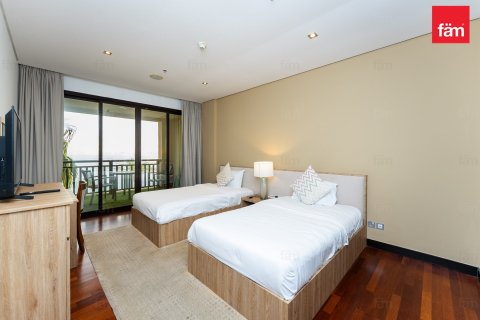 Apartment in Palm Jumeirah, Dubai 2 bedrooms, 164.4 sq.m. № 83451 - photo 15