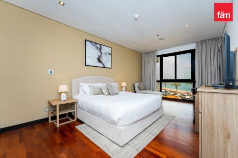 Apartment in Palm Jumeirah, Dubai 2 bedrooms, 164.4 sq.m. № 83451 - photo 2