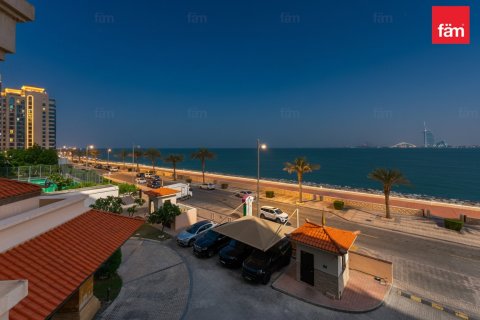 Apartment in Palm Jumeirah, Dubai 2 bedrooms, 164.4 sq.m. № 83451 - photo 8