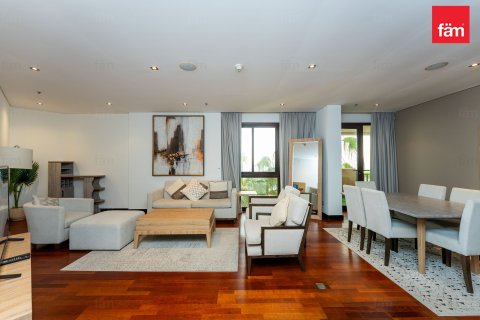 Apartment in Palm Jumeirah, Dubai 2 bedrooms, 164.4 sq.m. № 83451 - photo 24