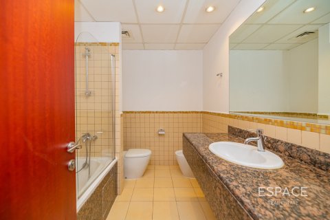 Apartamento en Jumeirah Beach Residence, Dubai, 1 dormitorio, 103 m², № 62154 - foto 10