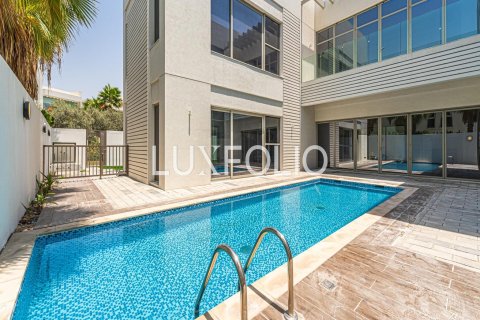 Villa en District One, Mohammed Bin Rashid City, Dubai, 5 dormitorios, 847 m², № 46152 - foto 4