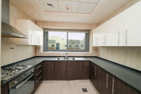 Apartment in Al Furjan, Dubai 2 bedrooms, 127 sq.m. № 84557 - photo 7