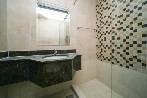 Apartment in Al Furjan, Dubai 2 bedrooms, 127 sq.m. № 84557 - photo 22