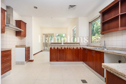 Villa in Arabian Ranches 2, Dubai 3 bedrooms, 594.57920000 sq.m. № 84546 - photo 13