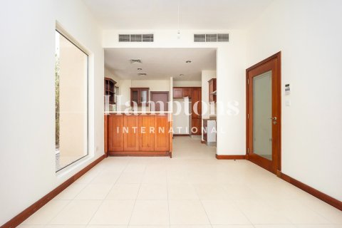 Villa in Arabian Ranches 2, Dubai 3 bedrooms, 594.57920000 sq.m. № 84546 - photo 18