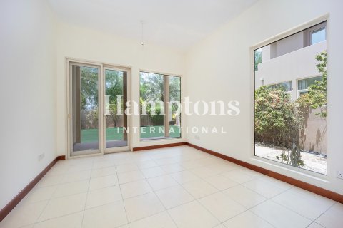 Villa in Arabian Ranches 2, Dubai 3 bedrooms, 594.57920000 sq.m. № 84546 - photo 11