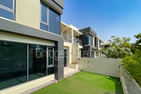Villa à Dubai Hills Estate, Dubai, 4 chambres, 283.4 m², № 42844 - photo 9
