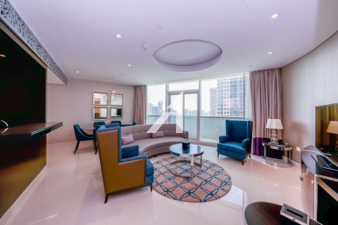 Apartment in Damac Maison The Distinction, Dubai 3 bedrooms, 164.5 sq.m. № 56178 - photo 1