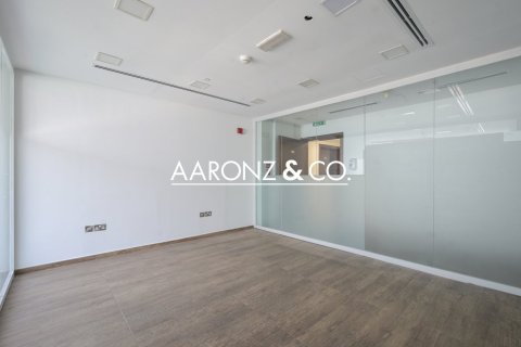 Oficina en Jumeirah Lake Towers, Dubai, 89 m², № 56181