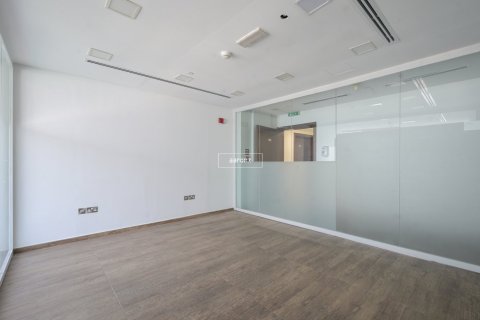 Снять в аренду офис в Джумейра Лейк Тауэрс, Дубай: 88.7м², № 56181 - фото 1
