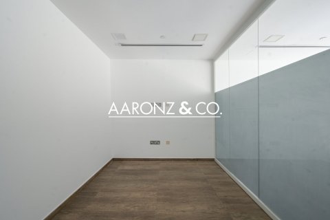 Снять в аренду офис в Джумейра Лейк Тауэрс, Дубай: 89м², № 56181 - фото 6