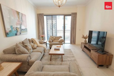 Apartment in Mirdif, Dubai 3 bedrooms, 161.9 sq.m. № 134830 - photo 12