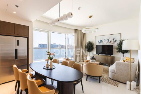 Apartment in EMAAR Beachfront, Dubai Harbour, Dubai 2 bedrooms, 144.84 sq.m. № 129708