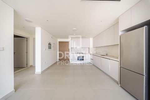 Apartment in EMAAR Beachfront, Dubai Harbour, Dubai 1 bedroom, 73.02 sq.m. № 129707 - photo 4