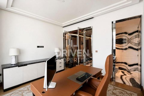 Apartamento en Dorchester Collection Dubai, Business Bay, Dubai, 2 dormitorios, 372.82 m², № 127559 - foto 5