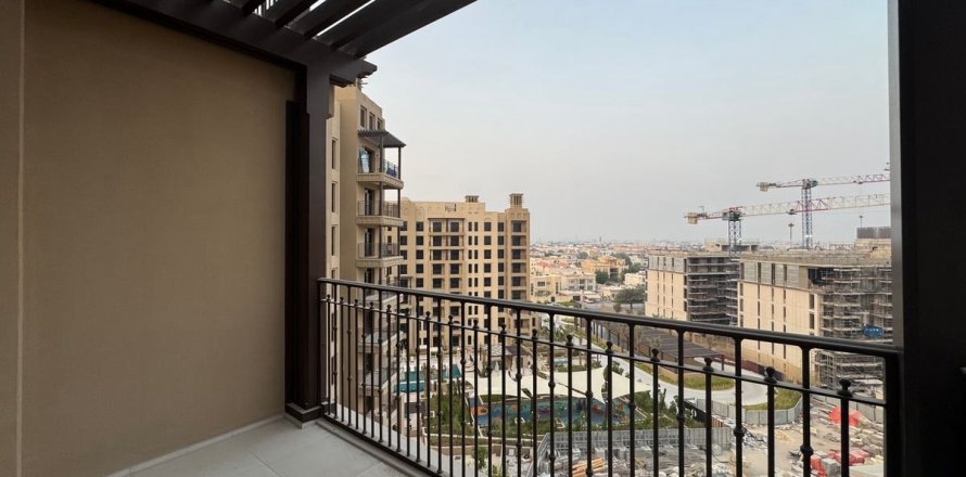 Apartamento en Umm Suqeim, Dubai, 3 dormitorios, 175.4 m², № 93600