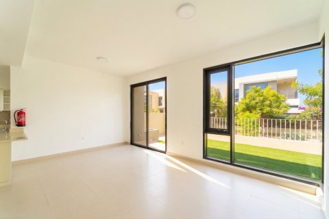 Townhouse in Dubai 4 bedrooms, 229 sq.m. № 101206 - photo 2