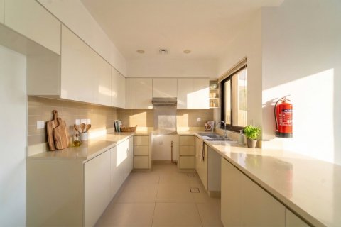 Townhouse in Dubai 4 bedrooms, 229 sq.m. № 101206 - photo 5