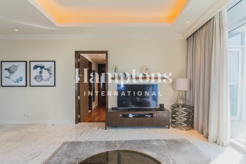 Apartment in Downtown Dubai (Downtown Burj Dubai), Dubai 3 bedrooms, 184.41245500 sq.m. № 89868 - photo 3
