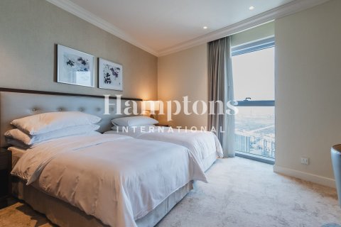 Apartment in Downtown Dubai (Downtown Burj Dubai), Dubai 3 bedrooms, 184.41245500 sq.m. № 89868 - photo 17