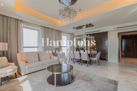 Apartment in Downtown Dubai (Downtown Burj Dubai), Dubai 3 bedrooms, 184.41245500 sq.m. № 89868 - photo 28