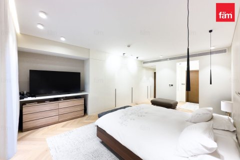 Apartment in Al Wasl, Dubai 3 bedrooms, 212 sq.m. № 69735 - photo 16