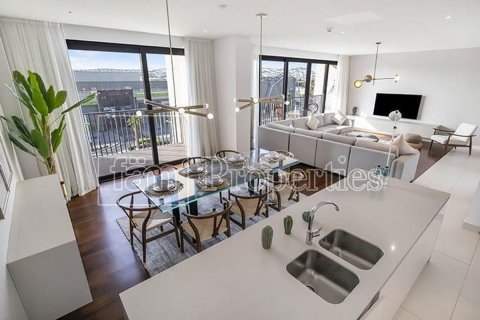 Apartment in Al Wasl, Dubai 3 bedrooms, 215.8 sq.m. № 69732 - photo 4