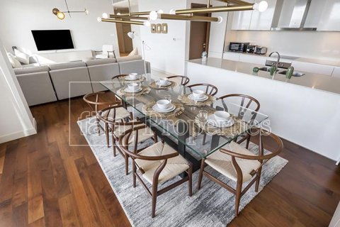 Apartment in Al Wasl, Dubai 3 bedrooms, 215.8 sq.m. № 69732 - photo 5