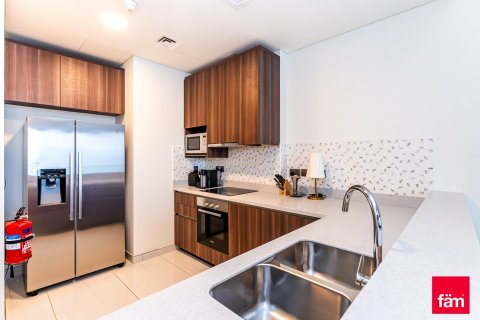 Apartment in Dubai Media City, Dubai 3 bedrooms, 210 sq.m. № 69733 - photo 10