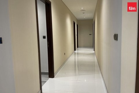 Apartment in Dubai Media City, Dubai 3 bedrooms, 210 sq.m. № 69733 - photo 20