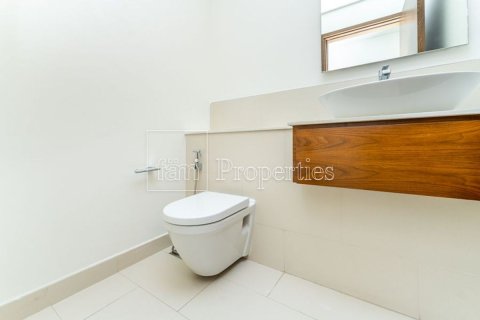 Apartment in Al Wasl, Dubai 2 bedrooms, 174 sq.m. № 67321 - photo 9