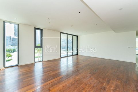 Apartment in Al Wasl, Dubai 2 bedrooms, 174 sq.m. № 67321 - photo 2