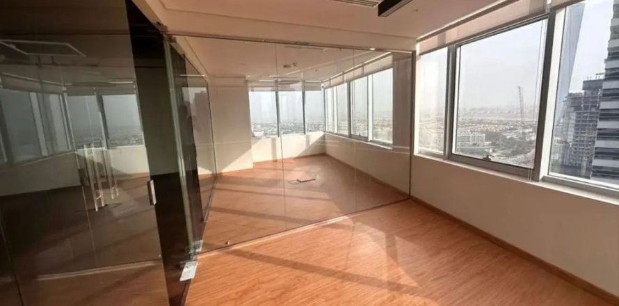 Bureau à Dubai, 117.7 m², № 67324