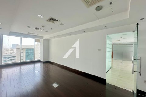 Bureau à Dubai, 122.6 m², № 74386 - photo 9