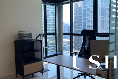 Office in Jumeirah Lake Towers, Dubai 102 sq.m. № 39057 - photo 6