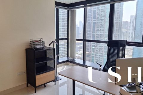 Office in Jumeirah Lake Towers, Dubai 102 sq.m. № 39057 - photo 17