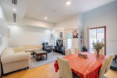 Villa à Amaranta, Dubai Land, Dubai, 2 chambres, 157.94 m², № 127203