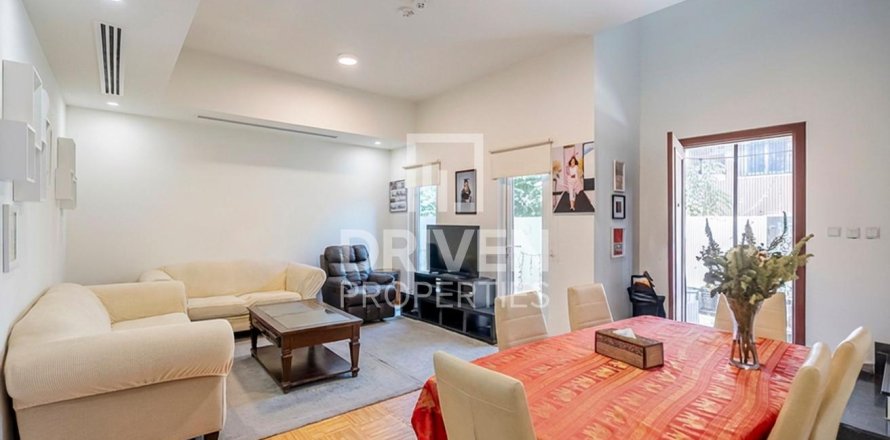 Villa à Amaranta, Dubai Land, Dubai, 2 chambres, 157.94 m², № 127203