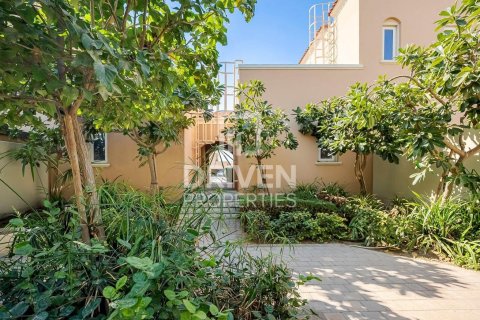 Villa à Amaranta, Dubai Land, Dubai, 2 chambres, 157.94 m², № 127203 - photo 16