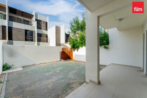 Adosado en Dubai, 3 dormitorios, 174.8 m², № 95436