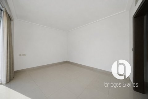 Снять в аренду квартиру в Даунтаун Дубай (Даунтаун Бурдж Дубай), Дубай: 4 спальни, 280м², № 111852 - фото 11