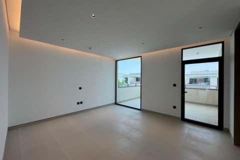Villa in Tilal Al Ghaf, Dubai 4 bedrooms, 454 sq.m. № 111855 - photo 18