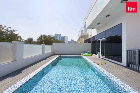 Villa in Dubai 3 bedrooms, 328.9 sq.m. № 41021 - photo 11