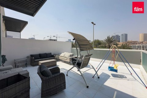 Villa in Dubai 3 bedrooms, 328.9 sq.m. № 41021 - photo 4