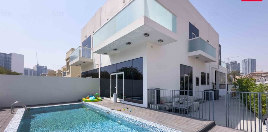 Villa in Dubai 3 bedrooms, 328.9 sq.m. № 41021