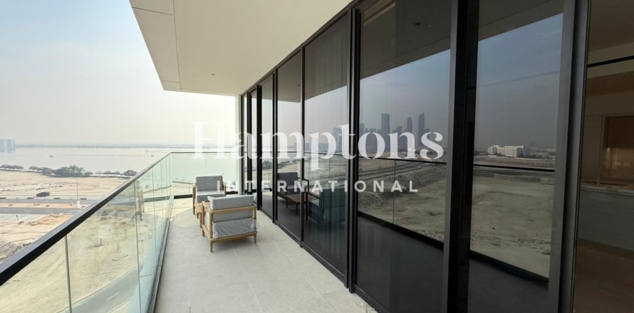 Appartement à Al Jaddaf, Dubai, studio, 75.4372 m², № 100400