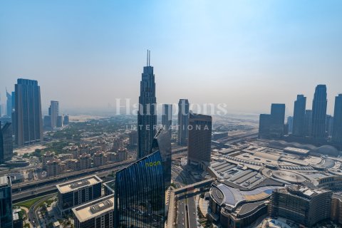 Apartment in Downtown Dubai (Downtown Burj Dubai), Dubai 3 bedrooms, 191.28727700 sq.m. № 63784 - photo 1